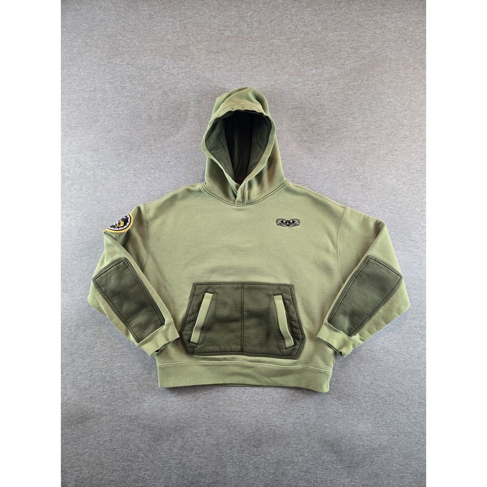 Nike‎ Hoodie Boys Large LeBron James Strive For Greatness Patch Lion DV3083